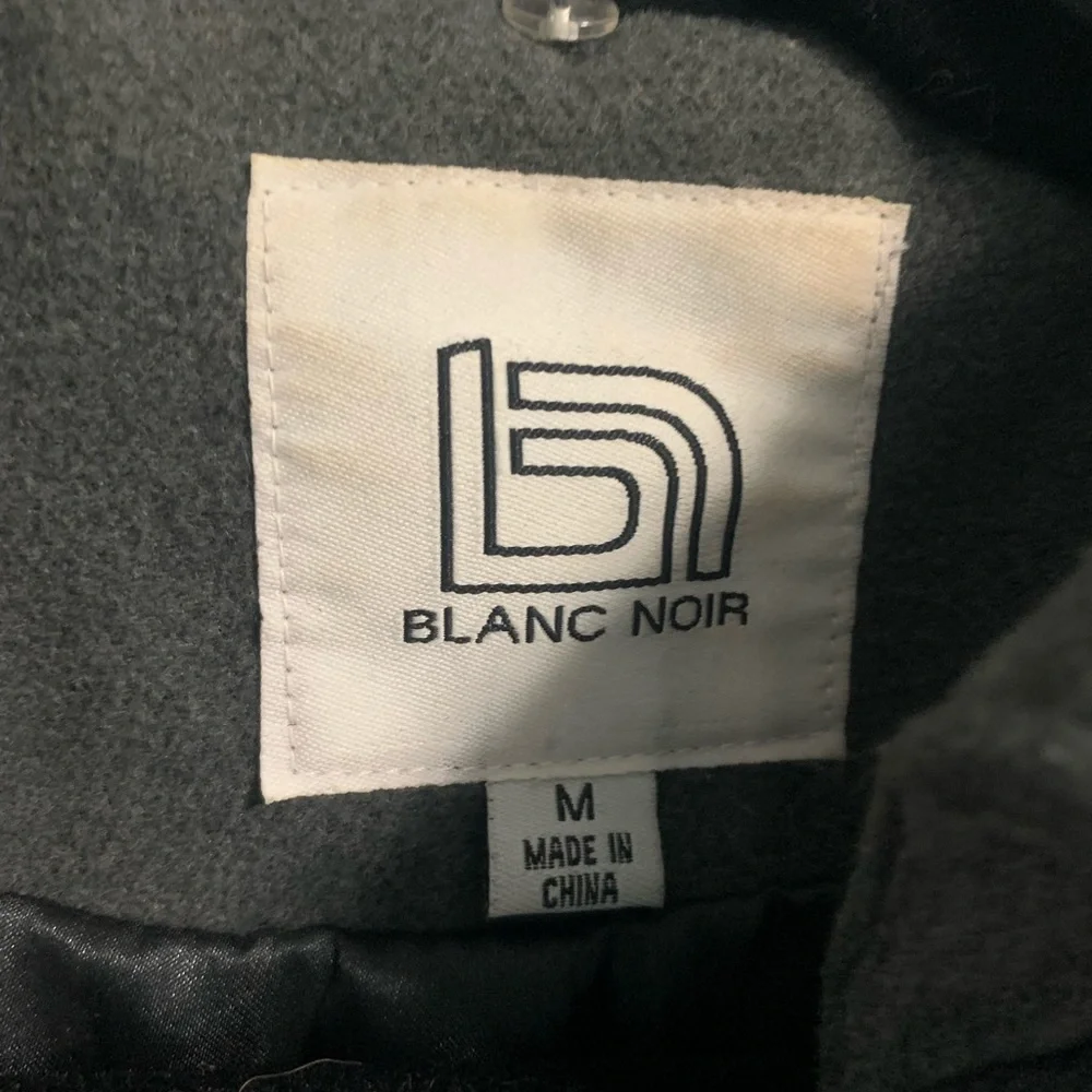 jacket - Picture 3 of 4